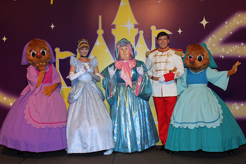 Meeting Cinderella, Prince Charming, Suzy, Perla and the Fairy Godmother