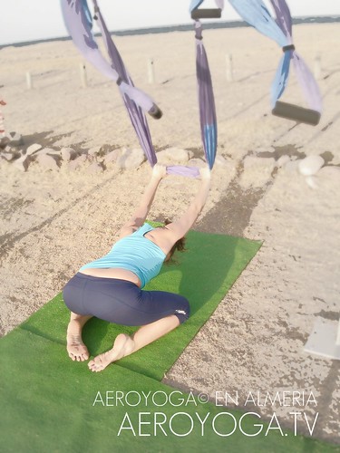 Practica Aero Yoga© en la Playa, Almeria