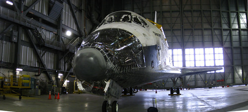 Space Shuttle Discovery in VAB (panoramic stitch 2)