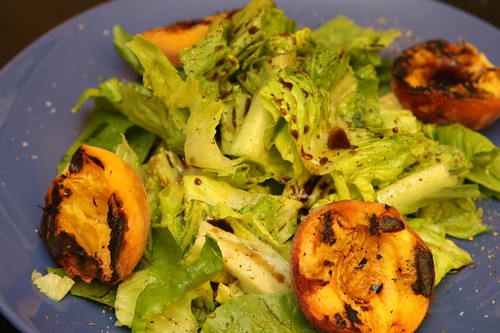 Grilled Peaches with Romaine and Balsamic