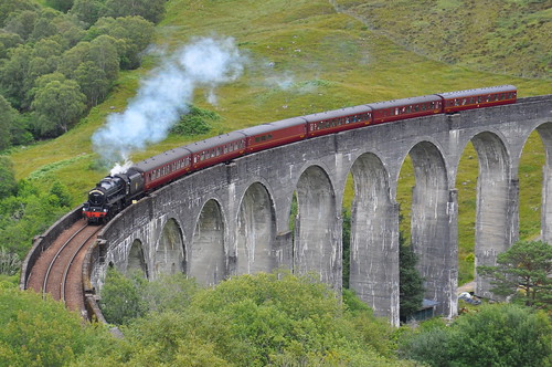 Jacobite steam train, Glenfinnan viaduct