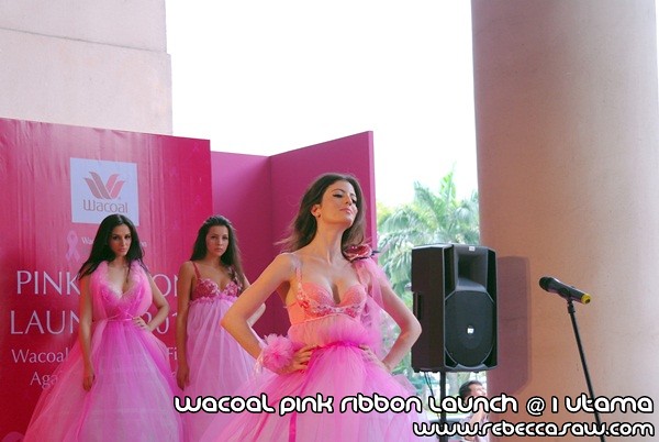 Wacoal Pink Ribbon Launch @1 Utama-7