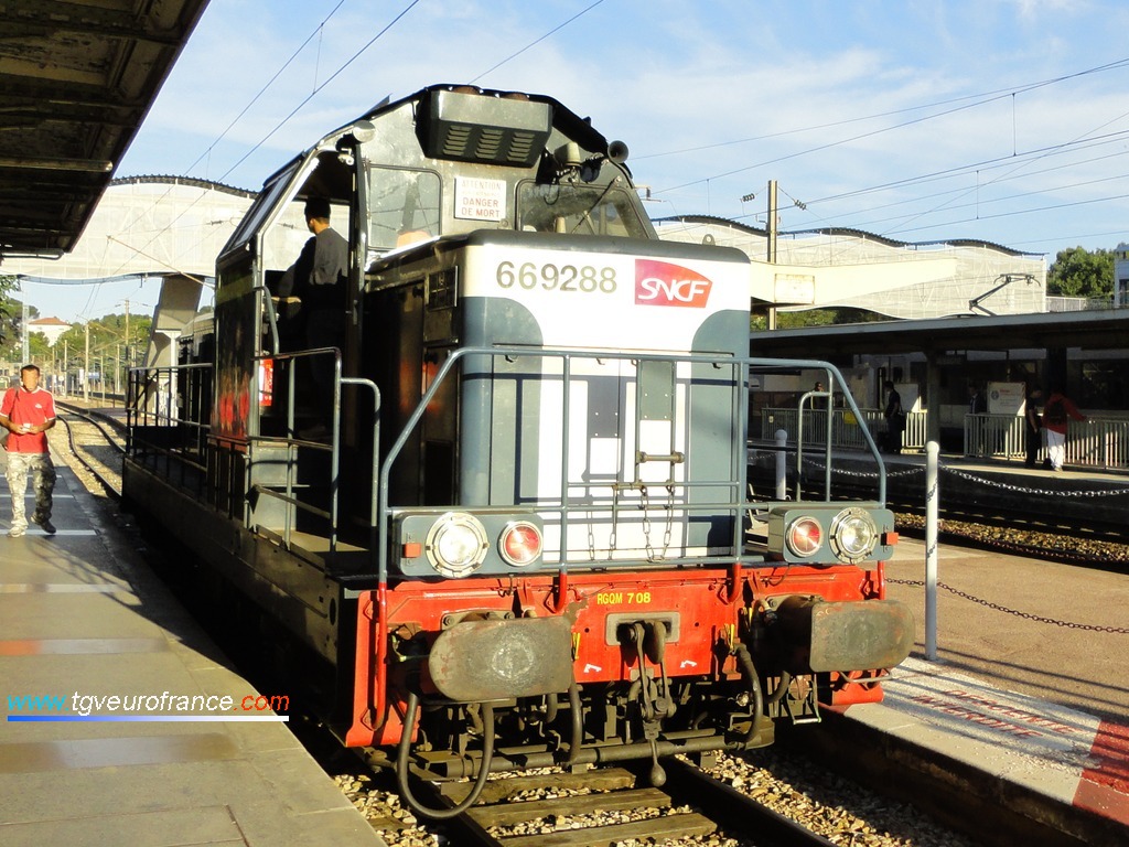 Une locomotive Diesel-électrique BB 69000