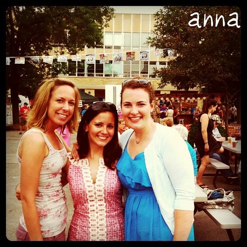 Anna, Friends