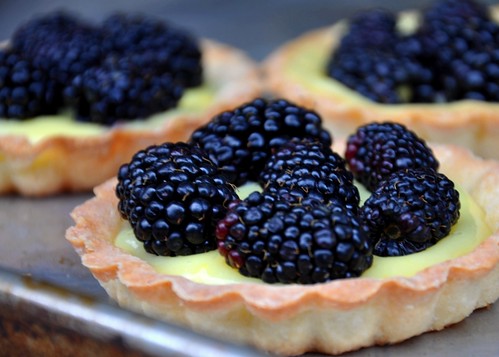Lemon Curd Tartlets With Blackberries