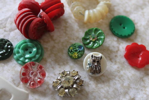 Treasures in buttons 3