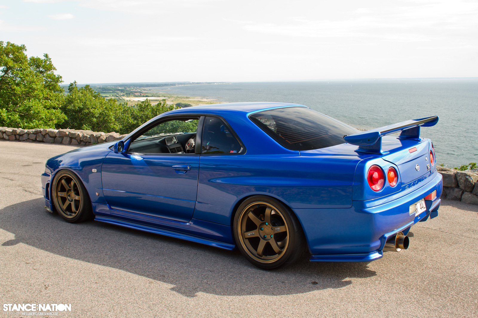 Form and function Skyline R34