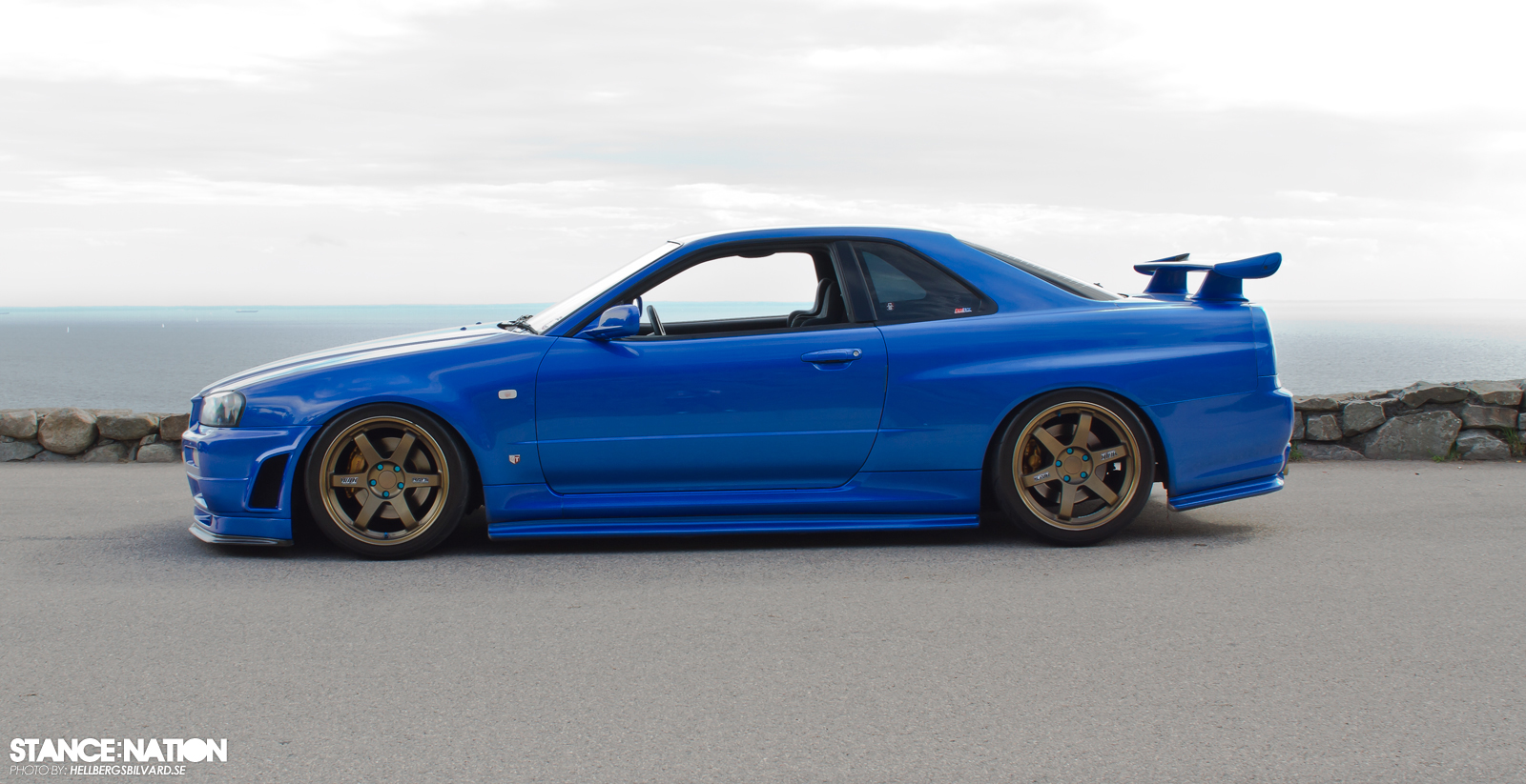 Form and function Skyline R34