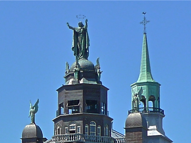 Copyright Photo: Notre-Dame-de-Bon-Secours Chapel - Our Lady of the Harbour by Montreal Photo Daily, on Flickr