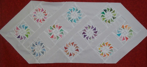 6" circle of geese Table runner by namawsbuzyquiltn
