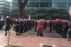 FRU assembled in front of Avenue K, Jalan Ampang