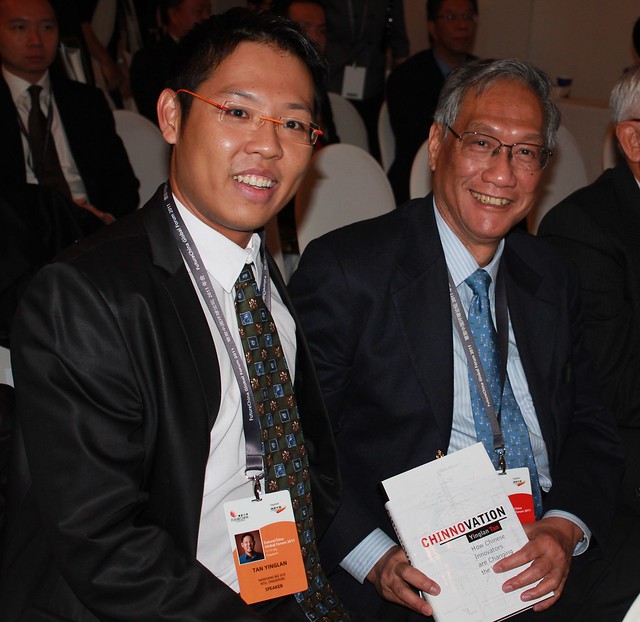 Lim Chee Onn, former Chairman of KEPPEL CORP and Minister with Tan Yinglan (Chinnovation)