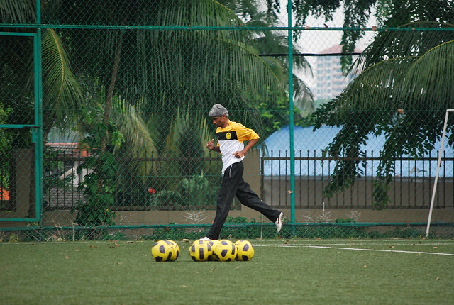 Coach_Raja_Gobal_Malaysia_Harimau_Muda_4