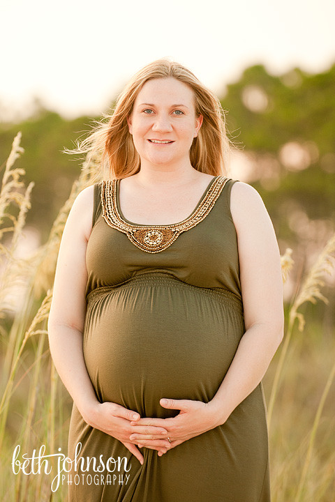 beautiful pregnant woman at her maternity session