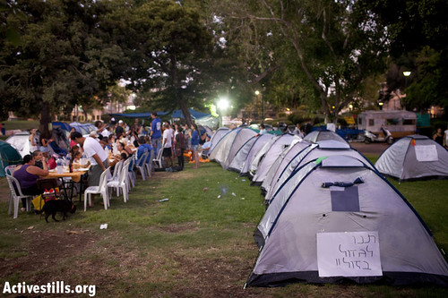 Tent city, Hatikva neighborhood, Tel aviv, Israel, 29/7/2011.