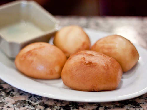 Fried mantou (銀絲卷)
