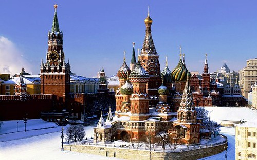 La Catedral en la Plaza Roja de Moscu nevada 