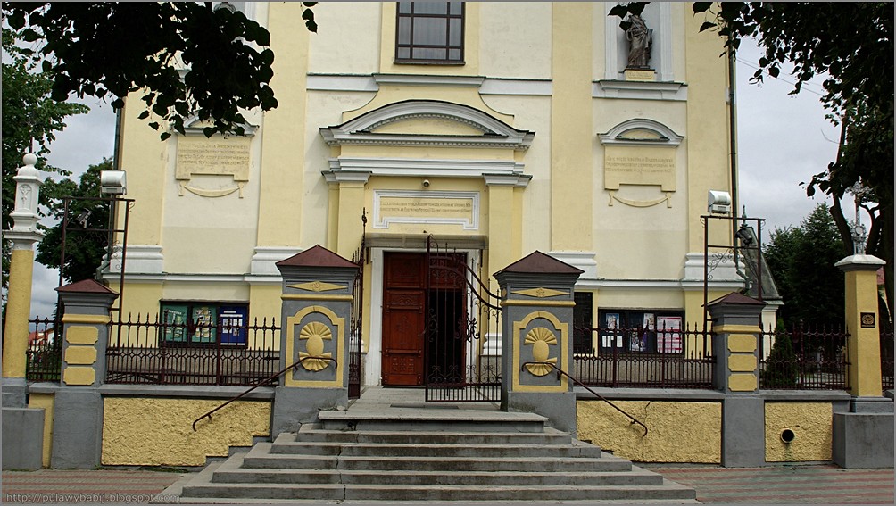Biłgoraj fronton kościoła pw. WNMP
