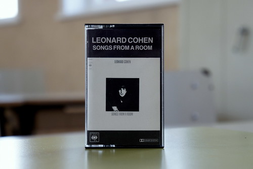 leonard cohen : songs from a room (tape) - view 1 by japanese forms