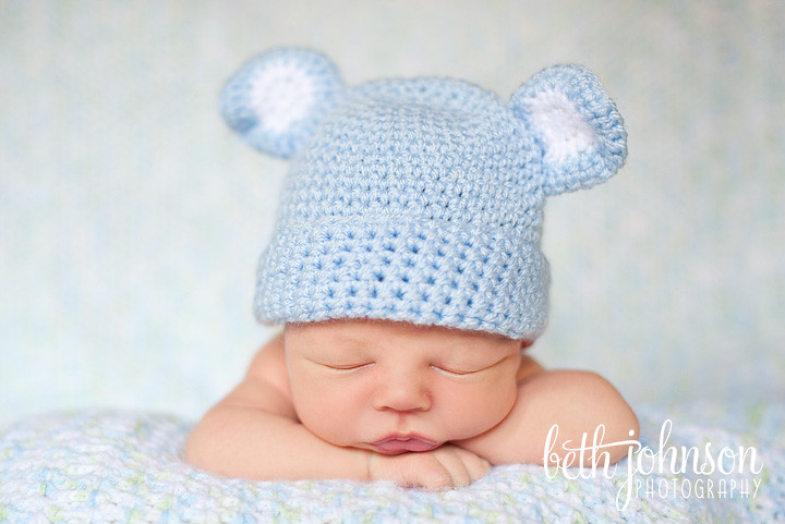 newborn baby boy in tallahassee with blue bear hat