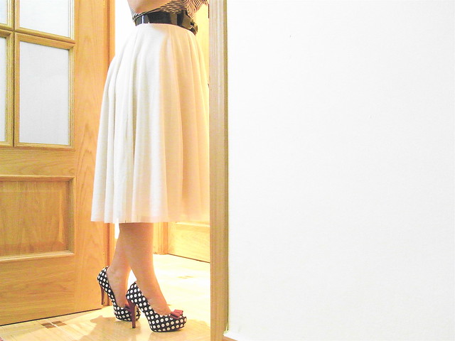Tulle skirt and polka dot heels