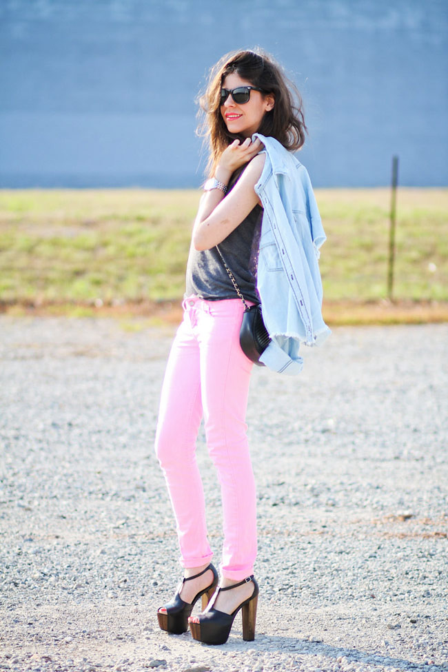 Neon Pink Skinny Jeans, Hot Pink, Fluorescent Fashion, Jessica Simpson Dany, Outfit, One Teaspoon Mickey Denim Shirt, Neon Nail Polish