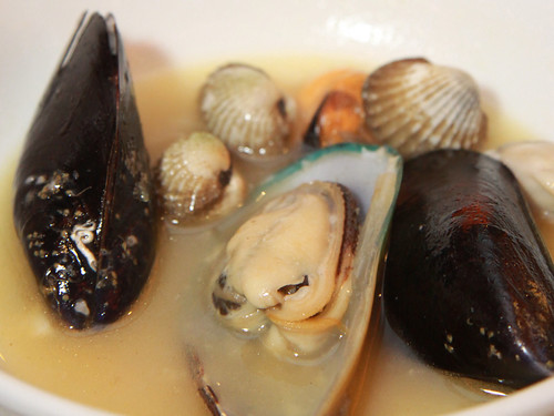 Mussels & Clams served with White Wine Sauce