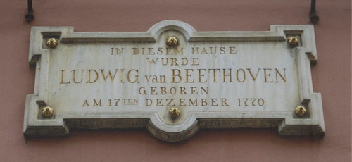 Beethoven_house_of_birth_bonn_inscription_feb_2002