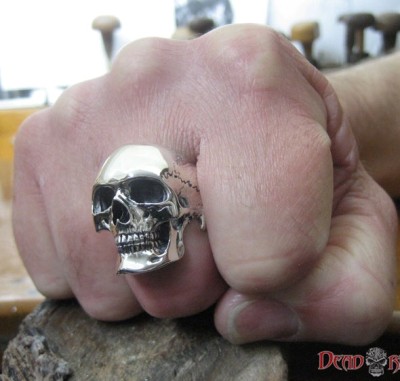 Rock the Skull Ring
