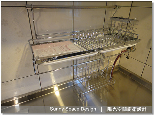 復興北路陳小姐廚具-鍋蓋呫板刀具架、碗盤架-陽光空間廚衛設計