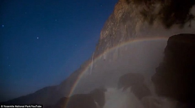 Dazzling arc of colour lights up night sky at Yosemite National Park  4