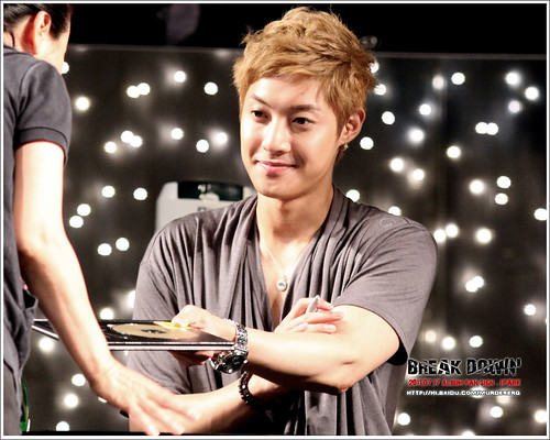 Kim Hyun Joong Fan Signing Event at iPark in Seoul  2