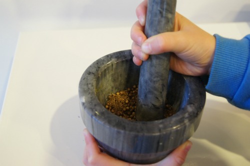 Dukkah Recipe - mortar and pestle