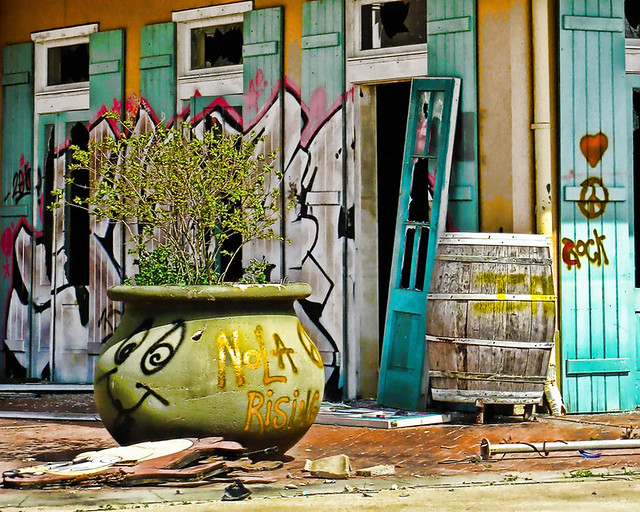 graffiti-signs-of-life-after-Katrina-ripped-amusement-from-park-six-flags-new-orleans