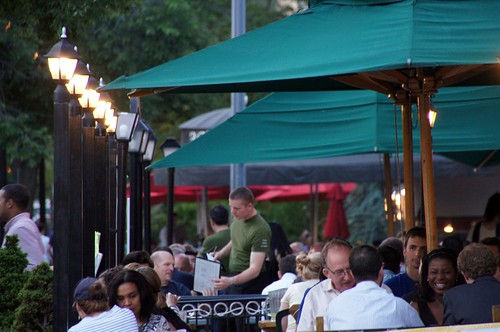 a Dupont Circle cafe (by: tedeytan, creative commons license)