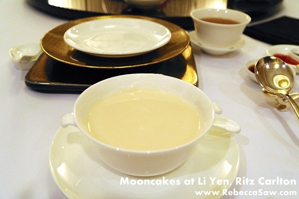 Li Yen, Ritz Carlton - Mooncakes & dim sum-08