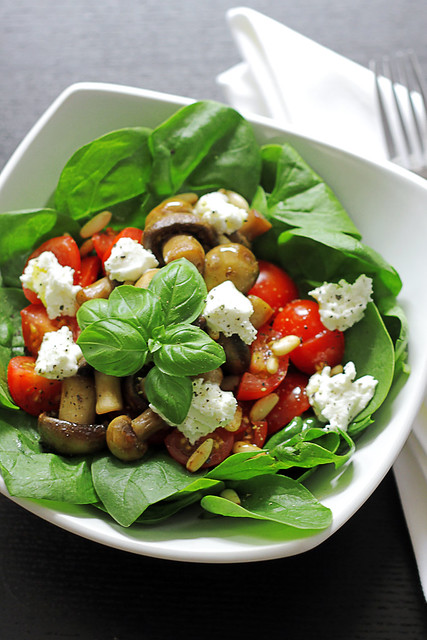 Mushrooms, Tomatoes and Goat Cheese
