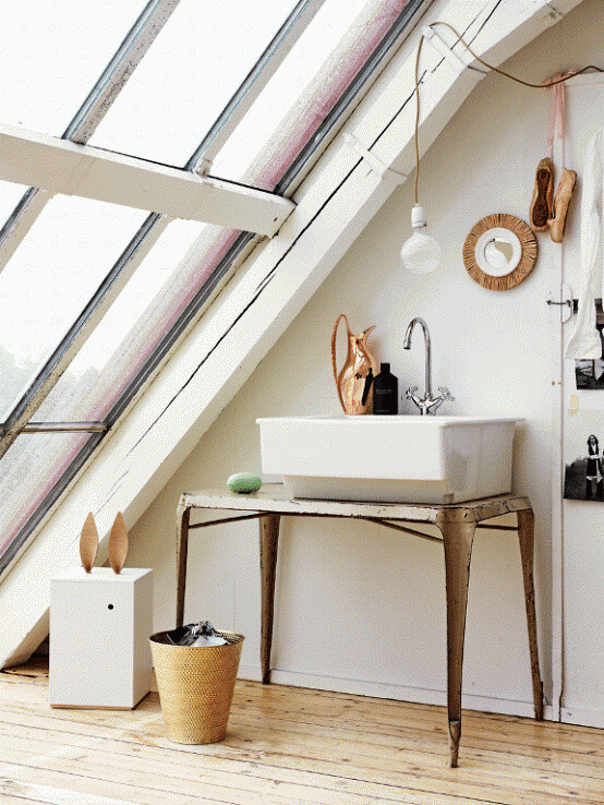 romantic-white-loft-in-sweden-6-554x738