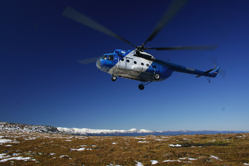 : Mi-8 over Altai mountains