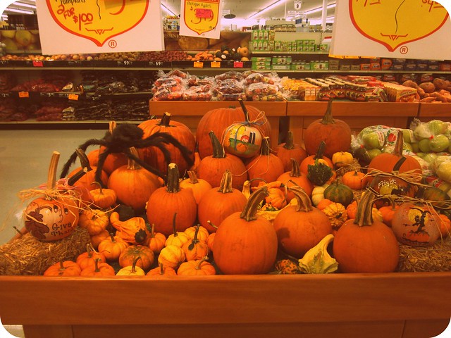 Fareway Pumpkin Display