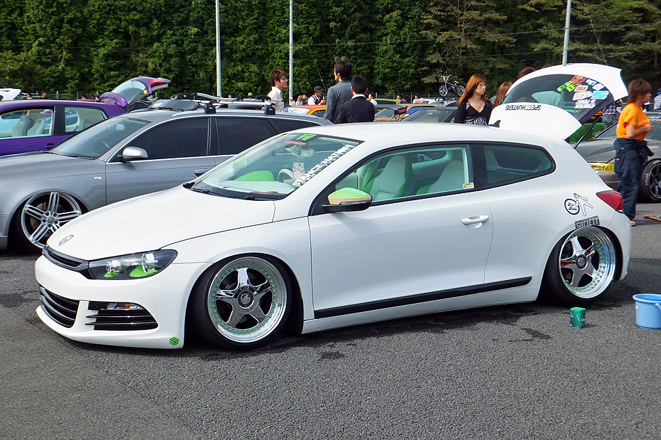 This new VW Scirocco is also very nice I like the polished OZ Futuras and