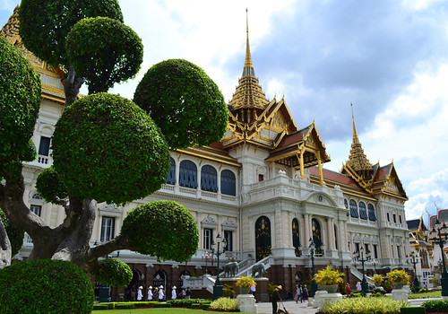 11 grand palace