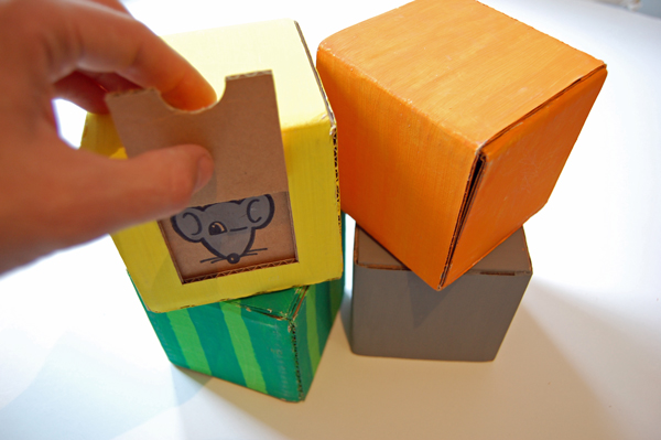 cardboard-cubes_013