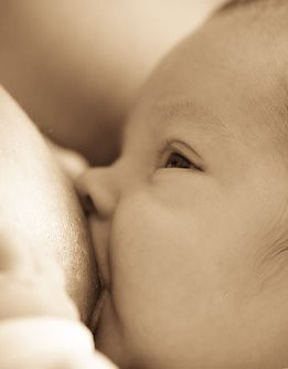 world-breastfeeding-week nwslett by kidsinibiza
