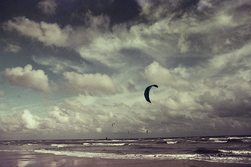Kite-surfing at Katwijk. by BlacKie-Pix