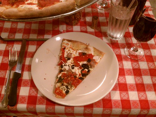 Dinner at Grimaldi's: my first official NY pizza!