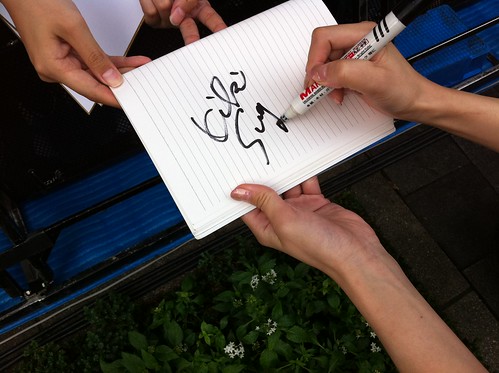 Kiki's autograph