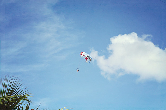 Fort Lauderdale beach parasailing