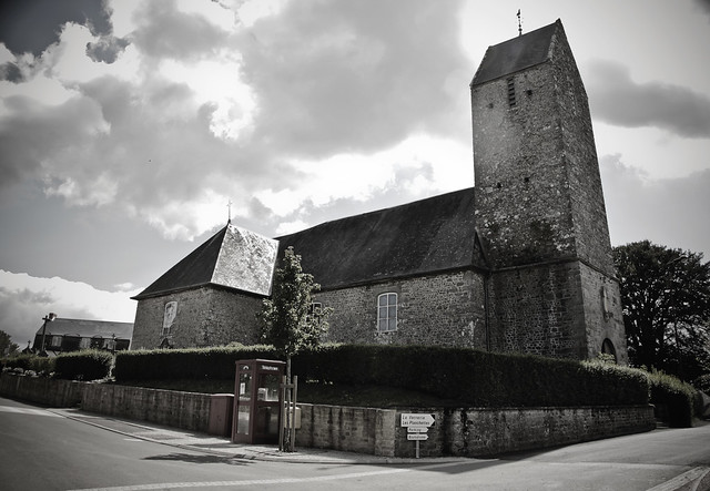 Saires-la-Verrerie - church