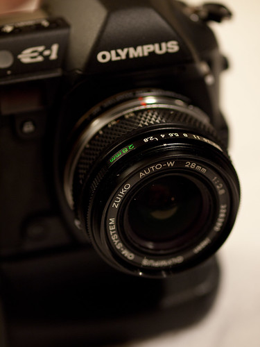 E-1 with OM 28mm 1:2.8